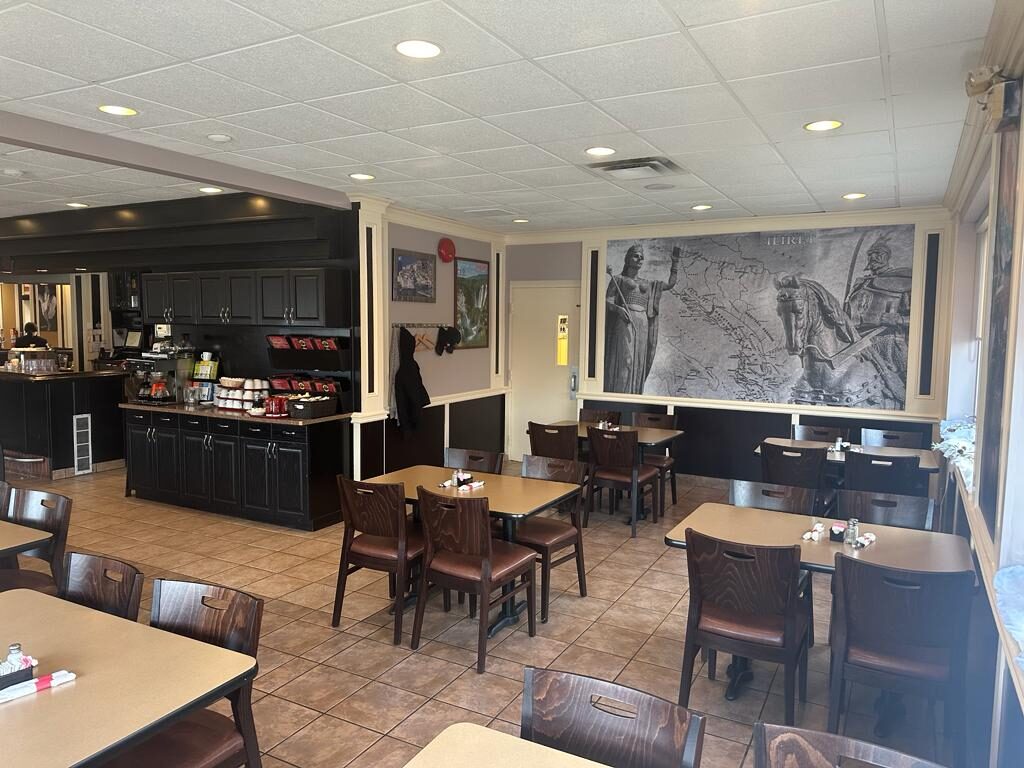 Dining room seating with mural wall